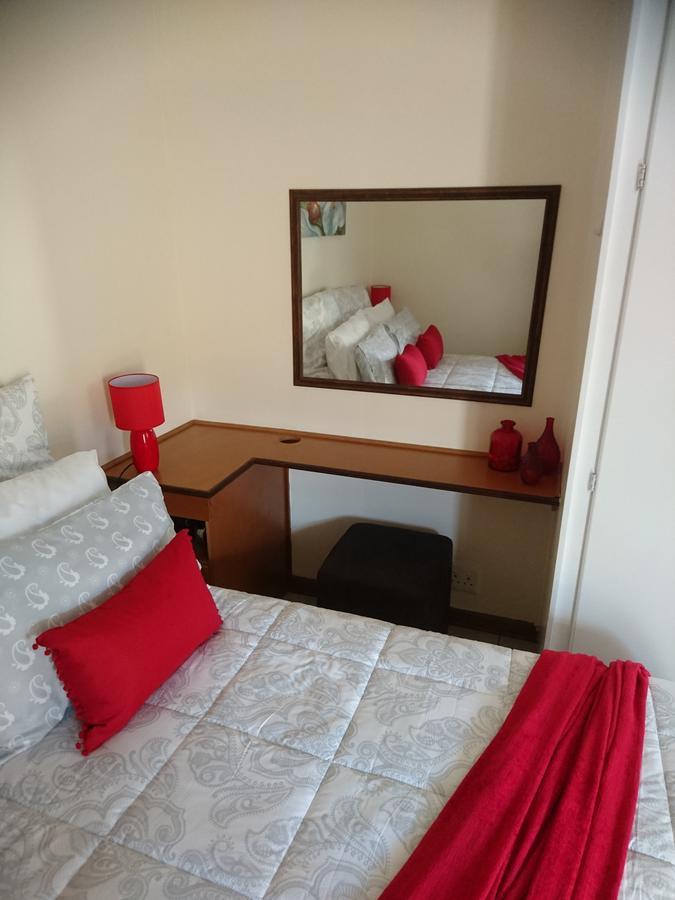 Chanelle Self Catering Блумфонтейн Экстерьер фото